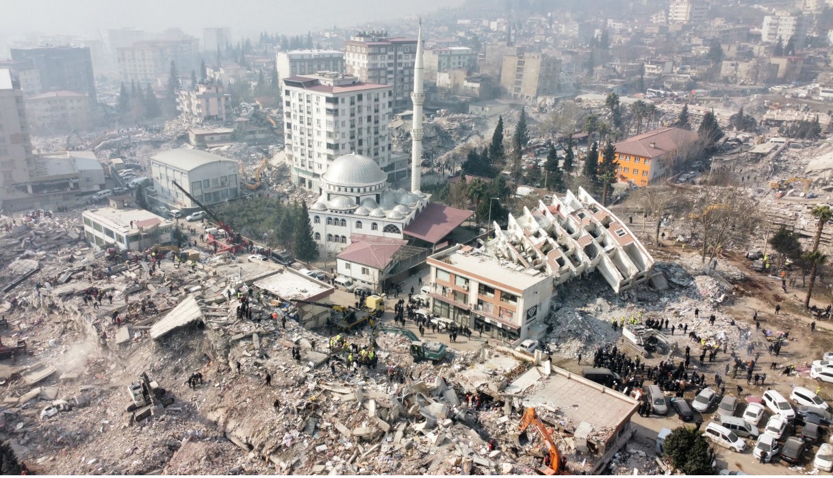 Catastrofe in Turchia e Siria: Solo Colpa della Terra?