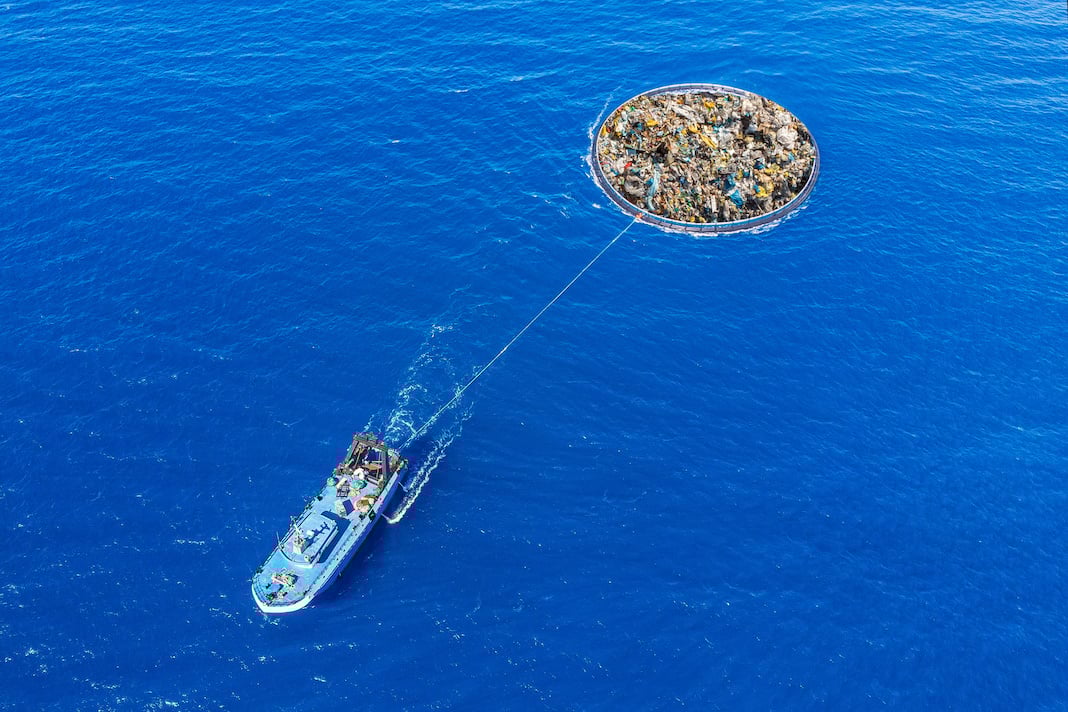 Isole di plastica: una preoccupante realtà che inquina mari e oceani.