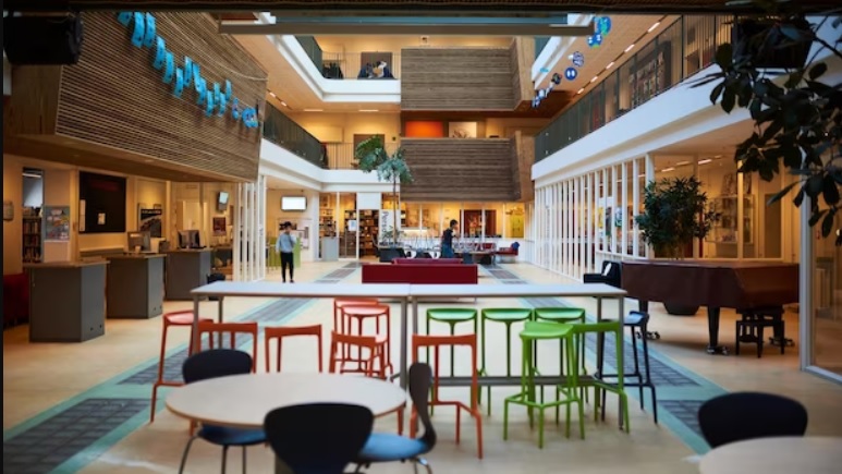 La Scuola Per Gli Studenti.